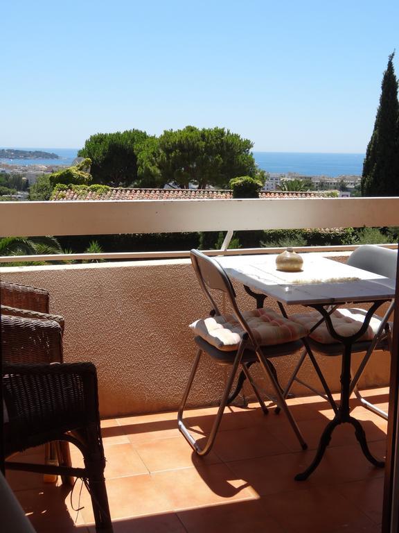 2 Bedroom Modern Apartment In Antibes With Sea View Номер фото